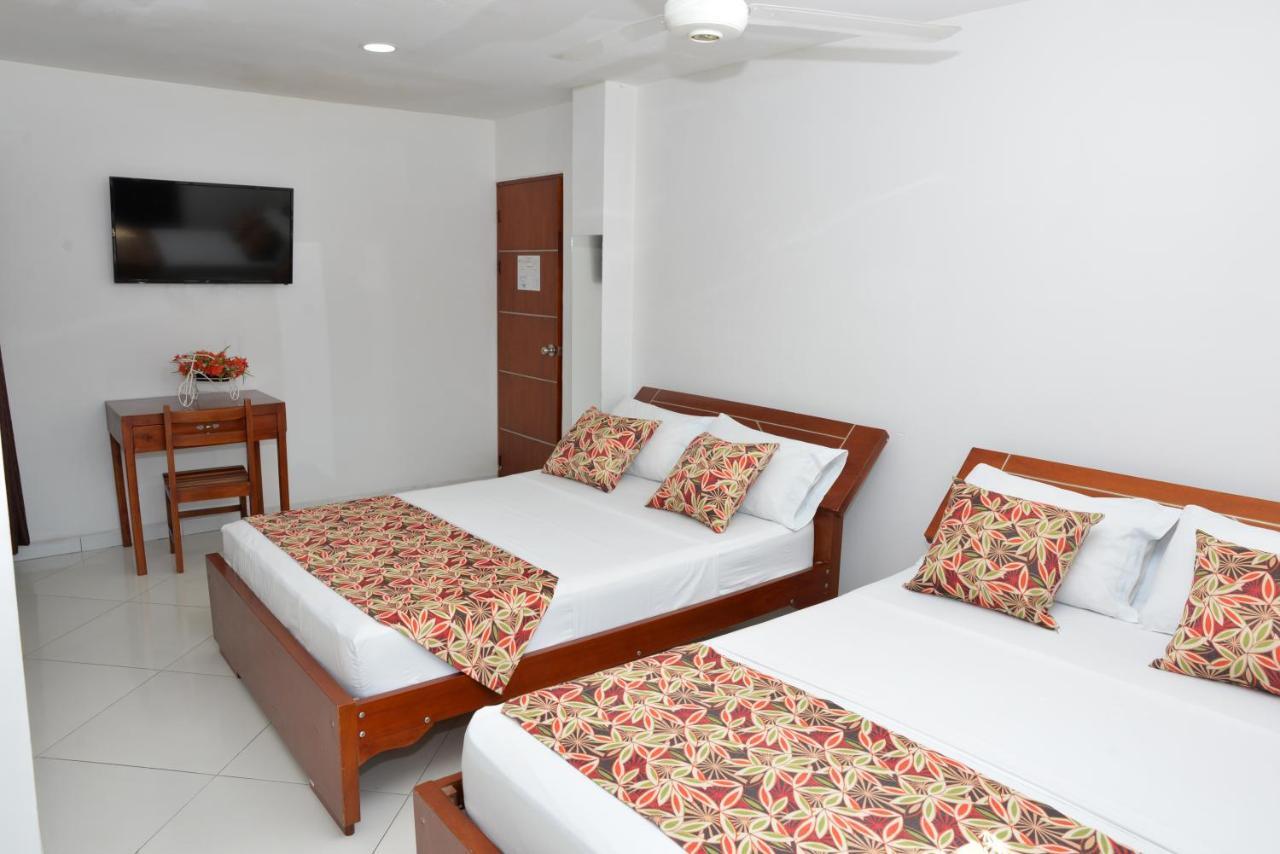 Hotel Canoa Inn Caucasia エクステリア 写真
