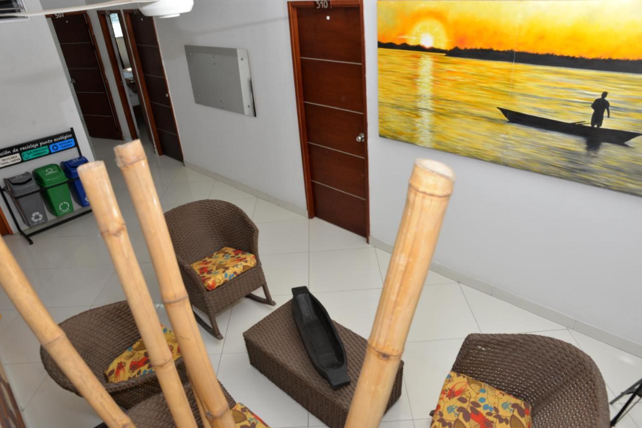 Hotel Canoa Inn Caucasia エクステリア 写真