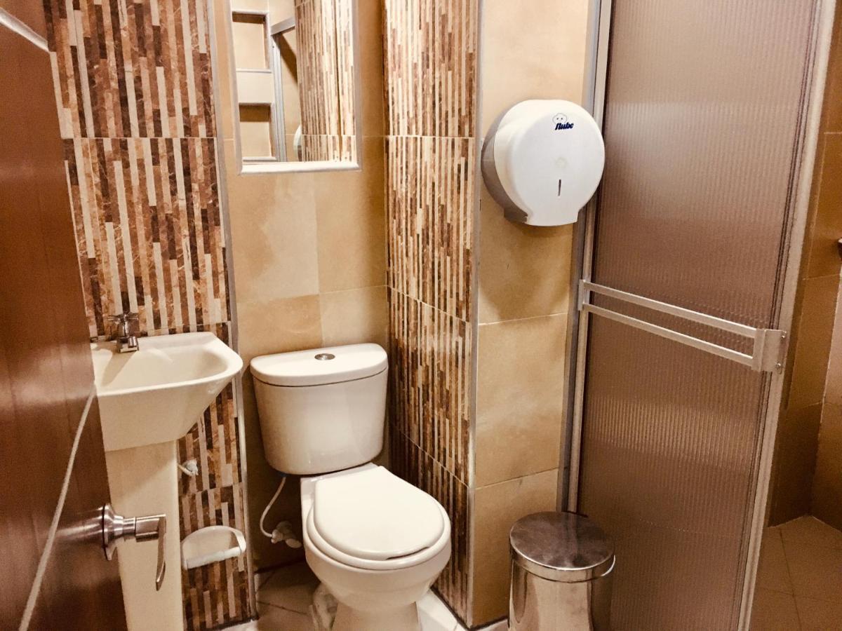 Hotel Canoa Inn Caucasia エクステリア 写真